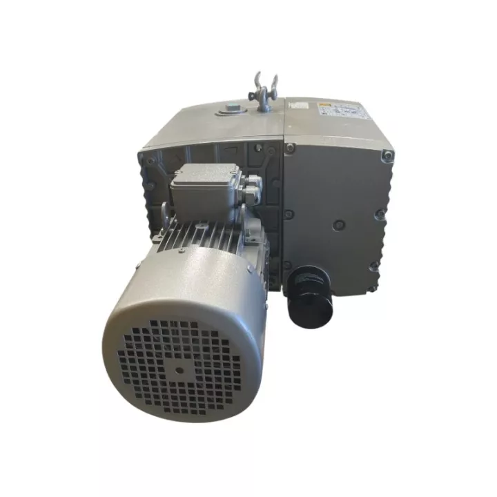 POMPE A VIDE PALETTES  LUBRIFIEES 70m3/h AVEC MOTEUR